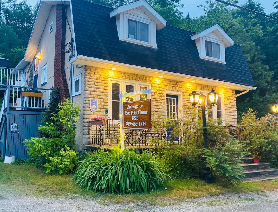 Auberge De Mon Petit Chum B&B Wakefield Exteriör bild